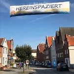 Faehrblick Moba-travel * Lübeck