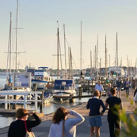 Faehrblick Moba-travel * Lubeka